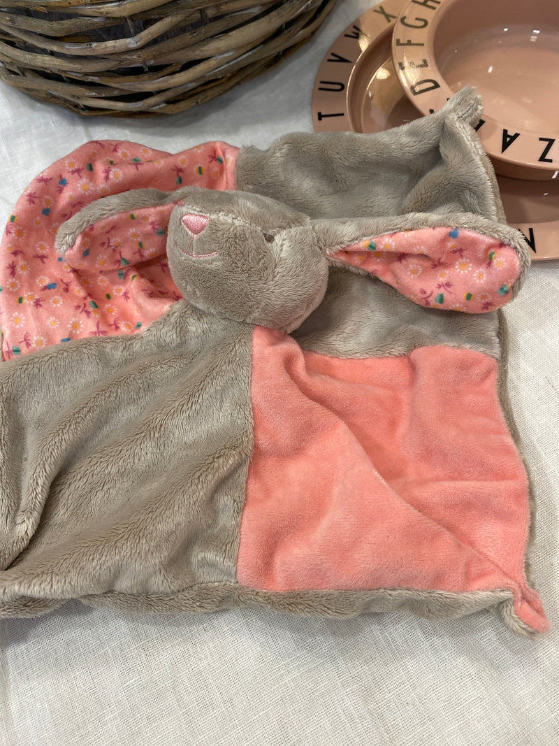 Blanket Lullaby - Rabbit - Soft Pink