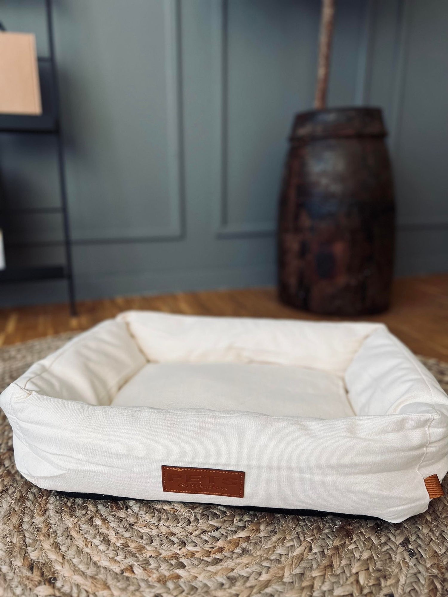 Dog / Cat Bed - Offwhite