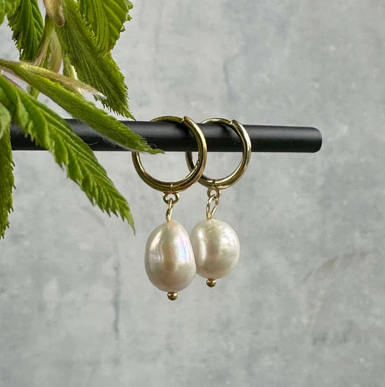 JADE - Drop Earrings - Sterling Silver - Gold Plated - Pearl
