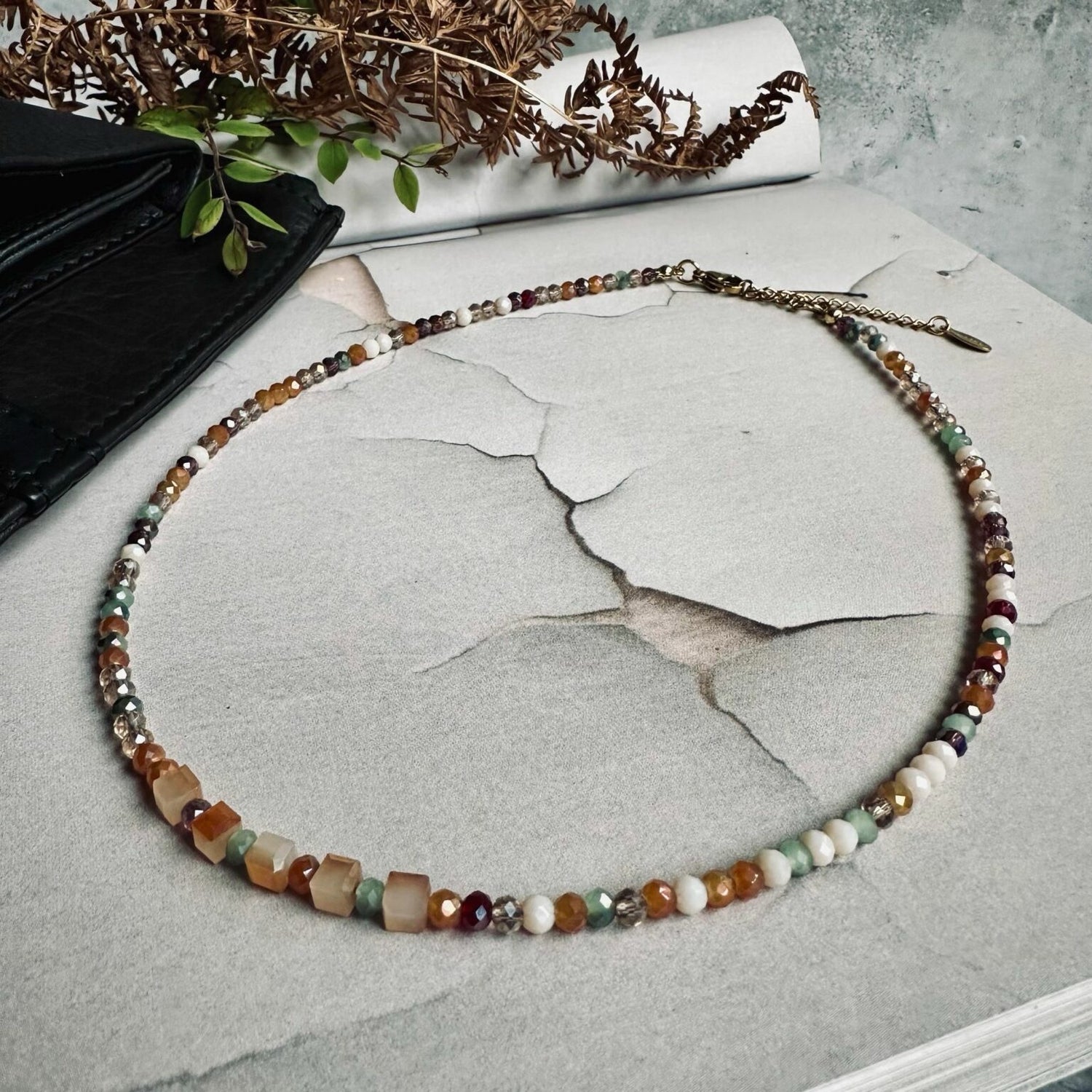 Necklace MIA - Crystal Beads - Multi Beige