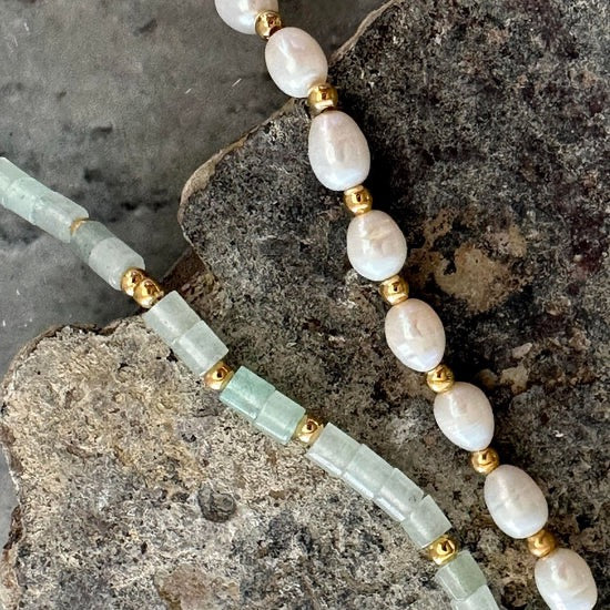 Necklace LILLY - Sage Green With Freshwater Pearls - Gold Plated