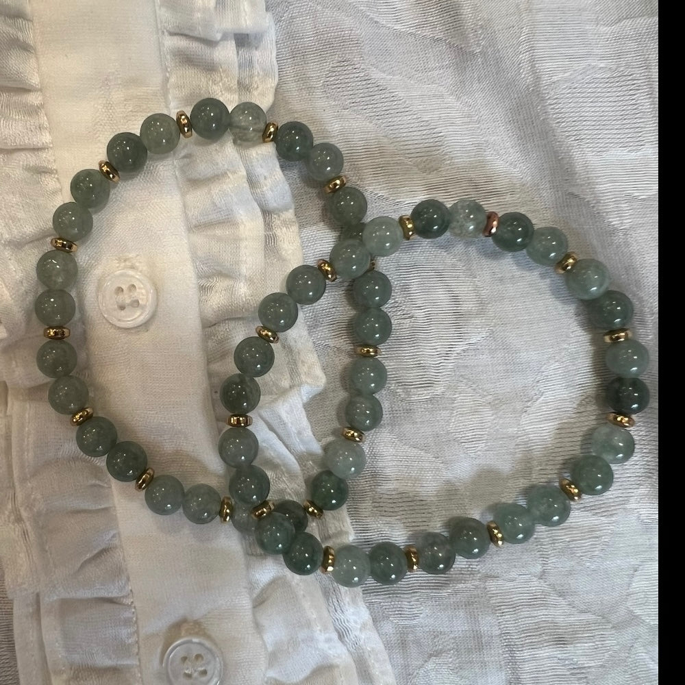 Bracelet - Natural Stones With Golden Spacers - Sage Green