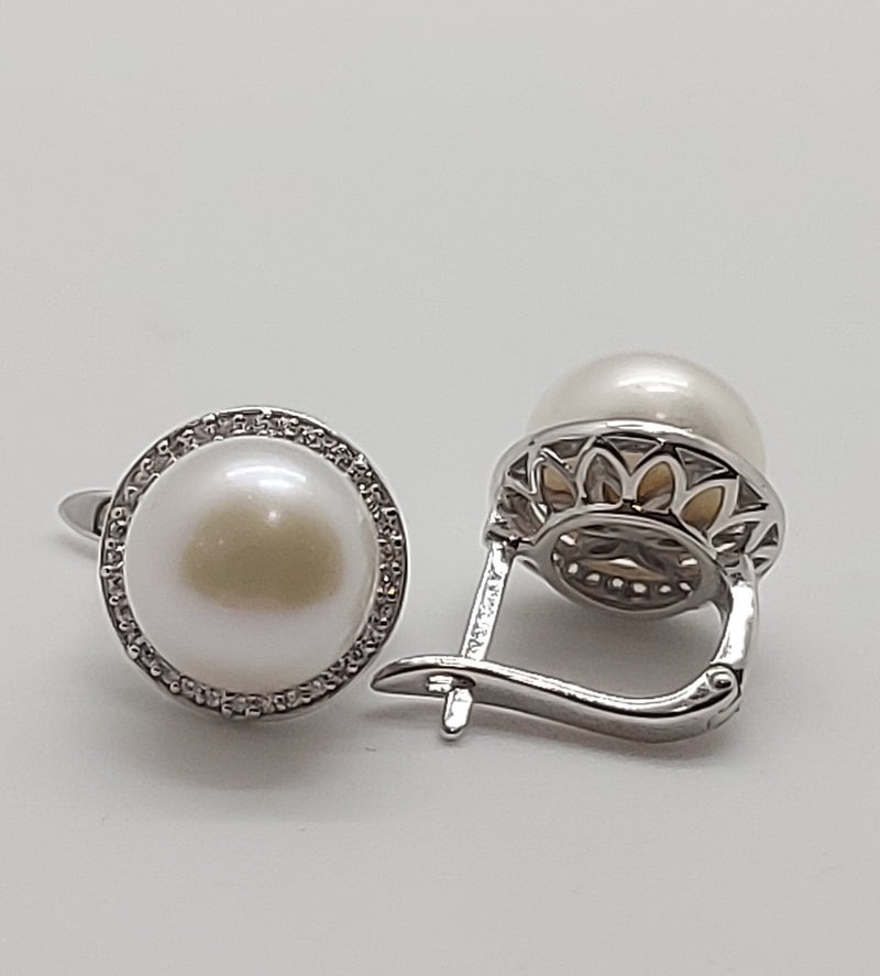 Juleo Jewellery - Round Pearl Dress Earrings