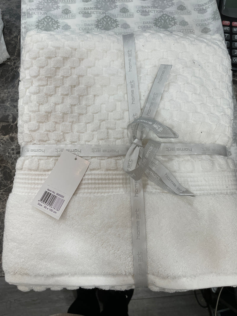 Towel  - 100% Cotton - 90 X 150