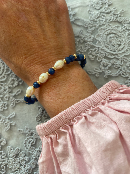 Bracelet - ELSA - Semiprecious With Freshwater Pearl - Midnight Blue