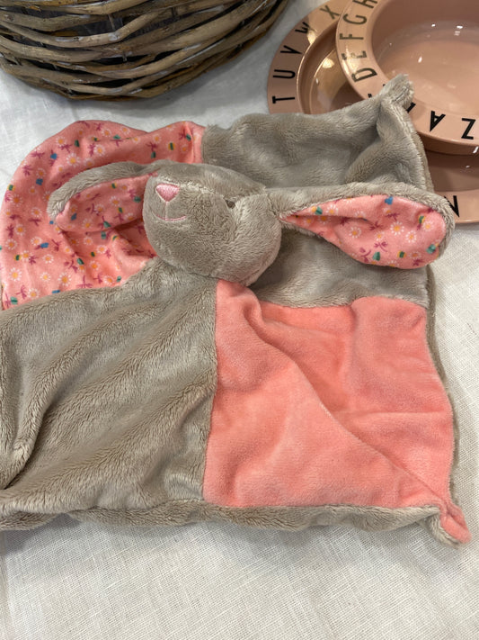 Blanket Lullaby - Rabbit - Soft Pink