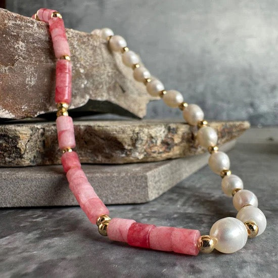 Necklace LILLY - Pink With Freshwater Pearls - Gold Plated