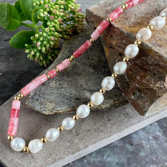 Necklace LILLY - Pink With Freshwater Pearls - Gold Plated