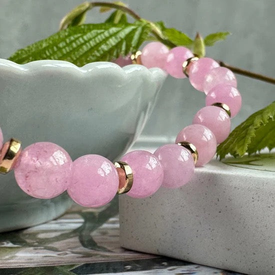 Bracelet - Natural Stones With Golden Spacers - Soft Pink