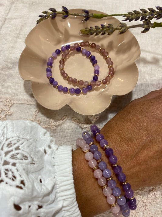Bracelet - Natural Stones With Golden Spacers - Light Purple