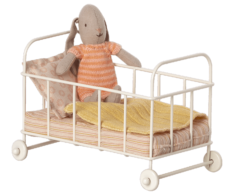 Cot Bed Micro with mattress, blanket and pillow